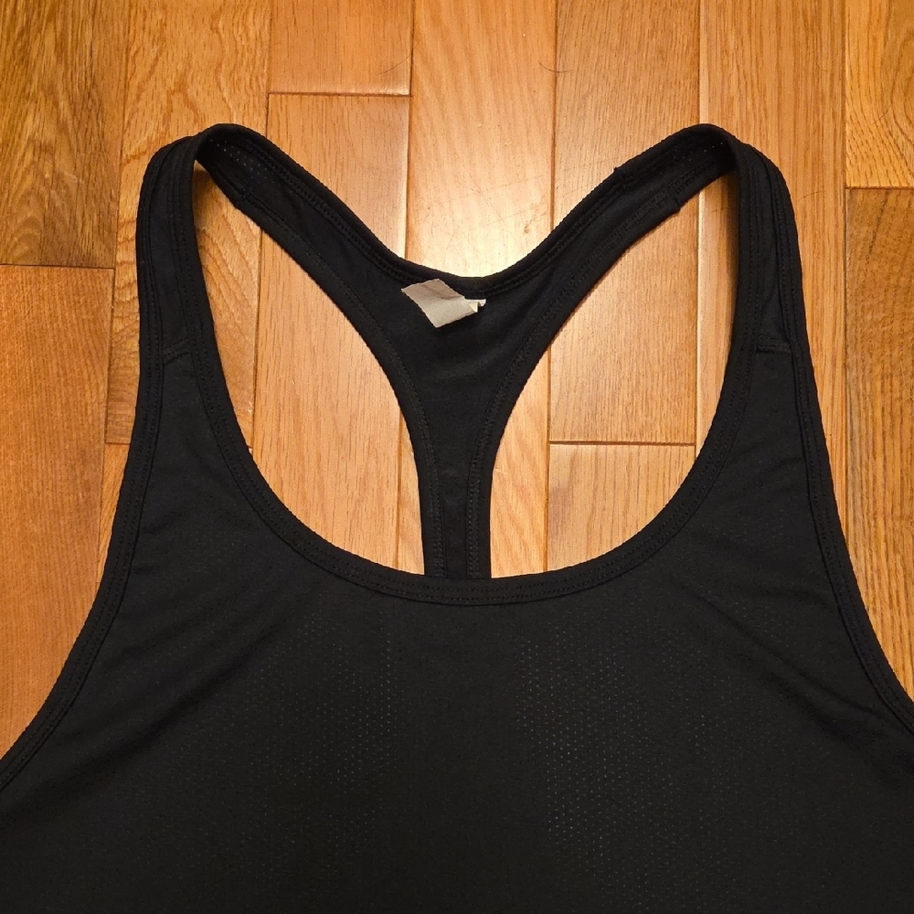 Under Armour Women's Black Racerback Tank Top Loose Fit Size S - Picture 3 of 8